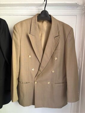 Men's Double-Breasted Tan Blazer - Tailored Sport Coat